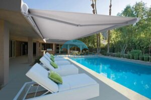 مظلات مسابح