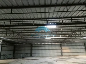 مستودع حديد